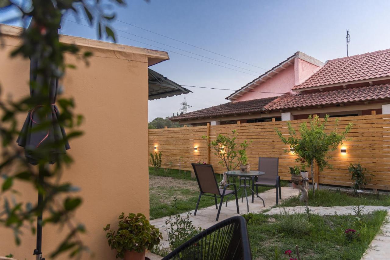 Burnelia Vacation House 레프킴미 외부 사진
